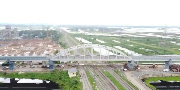 Bihar Railway Crossing ROB News: बिहार में रेलवे फाटकों पर बनेगा 223 नए रोड ओवर ब्रिज, अब 3.5 घंटे में पटना पहुँचना होगा आसान!”