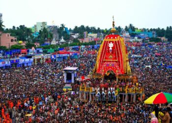 आस्था नहीं, अव्यवस्था बन रही है मौत की वजह: भारत में भीड़ प्रबंधन की घातक नाकामी