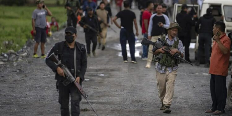 मणिपुर में उभरता मिलिशिया संकट: लोकतंत्र के लिए खतरा