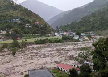 Himachal Pradesh Rain: हिमाचल में बादल फटने से तबाही, 2 की मौत और 20 से अधिक लोग लापता