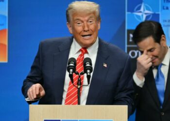 Donald Trump: ट्रंप ने फिर लिया भारत-पाकिस्तान सीजफायर का क्रेडिट, बोले- “लड़ाई रोकी वरना डील नहीं देता”