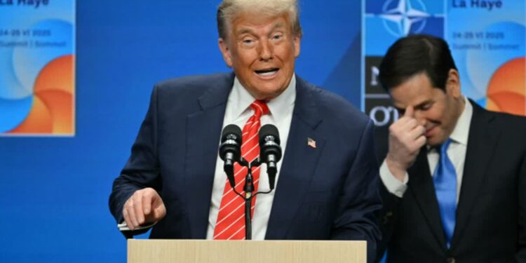 Donald Trump: ट्रंप ने फिर लिया भारत-पाकिस्तान सीजफायर का क्रेडिट, बोले- “लड़ाई रोकी वरना डील नहीं देता”