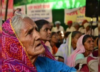 Bihar Social Security Pension Increase: बिहार सरकार का ऐतिहासिक फैसला: वृद्धों, विधवाओं और दिव्यांगों को अब ₹1100 पेंशन, जानें पूरी योजना