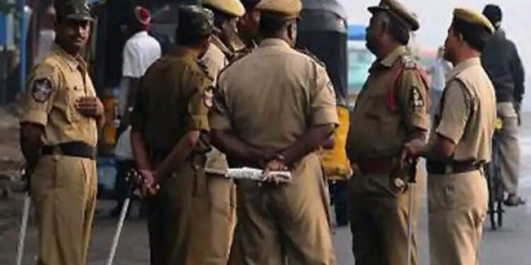 Bihar police witness management: अब कोर्ट में गैरहाजिर पुलिसकर्मियों की खैर नहीं! गवाही के लिए वेबसाइट से मिलेगा समन, वेतन होगा बंद