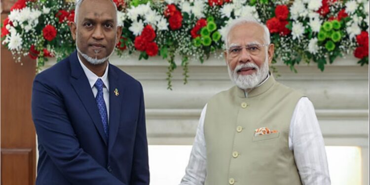 Modi-Muizzu Ki Historic Baatcheet: भारत देगा मालदीव को ₹4850 करोड़ का लोन! मोदी-मुइज़्जू की मुलाकात से रिश्तों में आया नया मोड़?