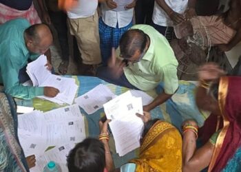 Bihar Voter List Update: बिहार में 52 लाख वोटर होंगे लिस्ट से बाहर! घर-घर जांच में हुआ बड़ा खुलासा