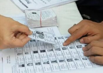 voter list verification: चुनाव आयोग का बड़ा आदेश जारी, पूरे देश में 1 अगस्त से Voter ID का घर-घर जाकर होगा वेरिफिकेशन