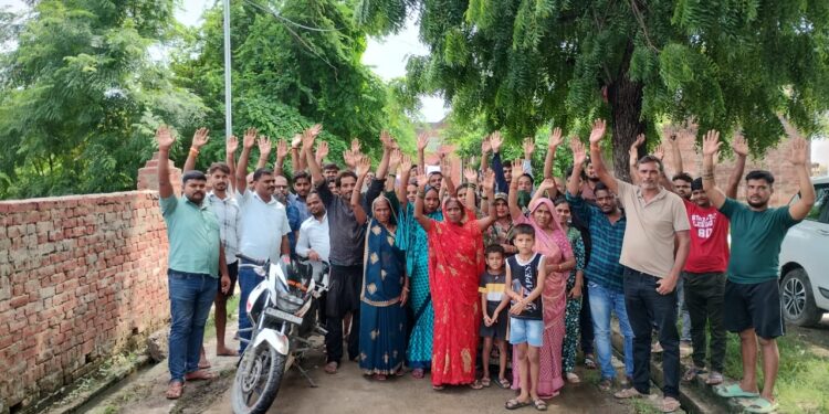 Ayodhya Gaddopur Rail Bypass Protest: अयोध्या में गद्दोपुर रेल बाईपास योजना पर बवाल! सैकड़ों लोग होंगे बेघर-भूमिहीन, बड़े आंदोलन की चेतावनी