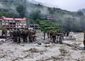 Uttarkashi Cloudburst: उत्तरकाशी में बादल फटने के बाद लापता हुए 28 केरल पर्यटक, सेना के 11 जवानों से भी संपर्क टूटा