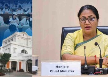 दिल्ली में डिजिटल मानसून सत्र की शुरुआत, स्कूल फीस पर सख्त कानून और AAP पर CAG की तलवार