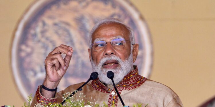 PM Modi का बड़ा तोहफ़ा असम को! 18,000 करोड़ की परियोजनाएं, ऊर्जा आत्मनिर्भरता की नई शुरुआत