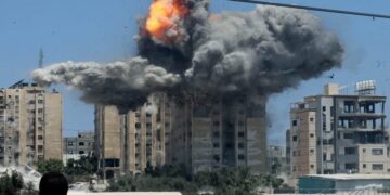 रूस-यूक्रेन युद्ध में फिर मचा कहर: 595 ड्रोन और 43 मिसाइलों से हमला, 4 की मौत और 67 घायल