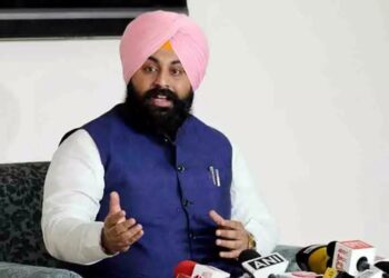 पंजाब का ‘ऑपरेशन राहत’: मंत्री हरजोत बैंस ने 50 परिवारों को दी नई जिंदगी, किसानों और बाढ़ पीड़ितों के लिए बड़ा कदम