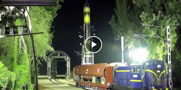 Agni Prime Missile Test: भारत ने किया 2000 Km रेंज वाली नई सुपर मिसाइल का सफल परीक्षण