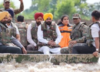 Punjab में 2300 गांवों में सफाई महाअभियान शुरू, JCB और हजारों कर्मचारी उतरे मैदान में – CM Bhagwant Mann कर रहे मॉनिटरिंग