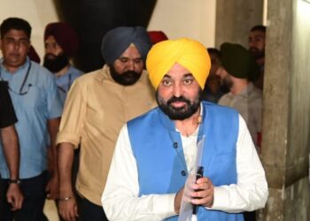 Punjab Flood Relief: मान सरकार ने शुरू किया तेज़ और पारदर्शी गिरदावरी अभियान, 2167 पटवारी गांव-गांव करेंगे सर्वे