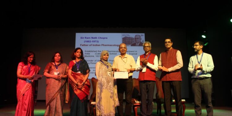 शिक्षक दिवस विशेष: दिल्ली फार्मास्युटिकल साइंसेज एंड रिसर्च यूनिवर्सिटी ने आयोजित किया अंतर्राष्ट्रीय सम्मेलन