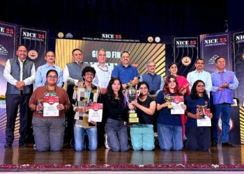 NICE 2025 ट्रॉफी पर लगातार चौथी बार IIT दिल्ली का कब्जा, प्रणिका और सीरत बनीं क्रॉसवर्ड चैम्पियन, आईआईटी गुवाहाटी और सस्त्रा यूनिवर्सिटी के छात्रों ने भी लहराया परचम