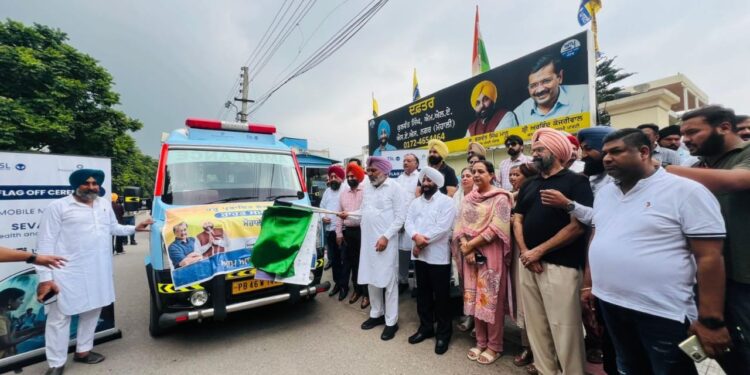 Punjab Flood Relief: पंजाब सरकार का बड़ा कदम, 7 लाख बेघर परिवारों को मिलेगा सहारा