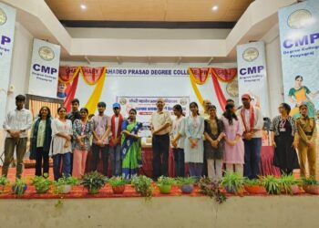 डिजिटल युग में देवनागरी लिपि को खतरा, हिंदी में करियर की असीम संभावनाएं: हरेन्द्र प्रताप