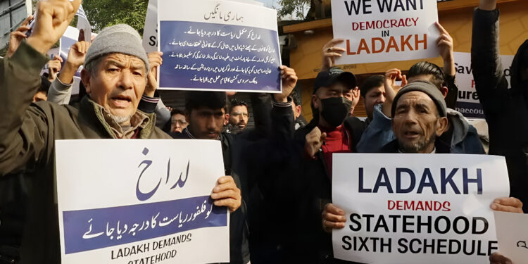 लद्दाख की पुकार और सत्ता की चुप्पी : राज्य का दर्जा और छठी अनुसूची की लड़ाई