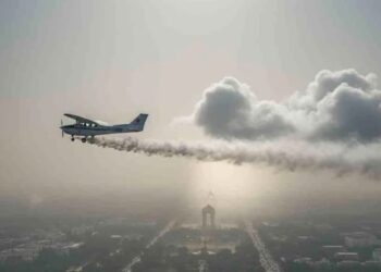 Delhi Cloud Seeding Fails: नमी की कमी से कृत्रिम बारिश की योजना स्थगित, IIT Kanpur ने दी नई रिपोर्ट