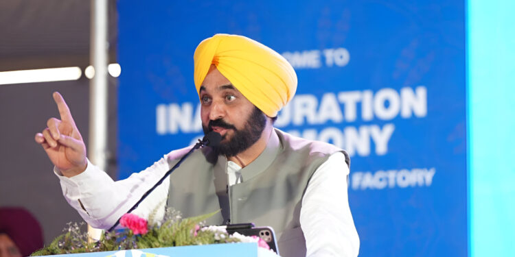 निवेश का नया केंद्र बना पंजाब! ₹1.23 लाख करोड़ के प्रस्ताव, CM भगवंत मान बोले- ‘अब दुनिया का भरोसा है हम पर’