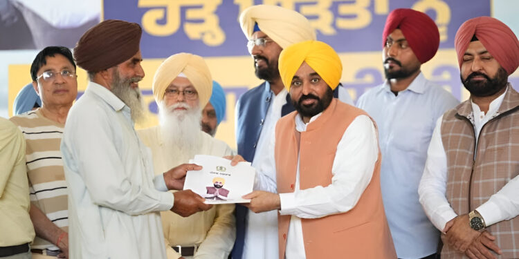 दीवाली से पहले मान सरकार का तोहफा! बाढ़ पीड़ित किसानों को ₹20,000 प्रति एकड़ मुआवज़ा, 30 दिन में ₹209 करोड़ जारी