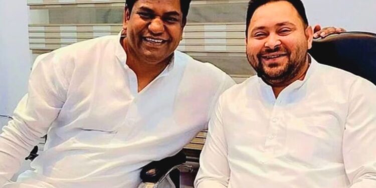 Bihar Assembly Elections 2025: महागठबंधन ने तेजस्वी को CM चेहरा, मुकेश सहनी को डिप्टी घोषित