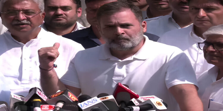 राहुल गांधी का हरियाणा सरकार पर हमला: कहा — IPS पूरन कुमार की बेटियों से किए वादे पूरे करें, अब यह तमाशा बंद कीजिए