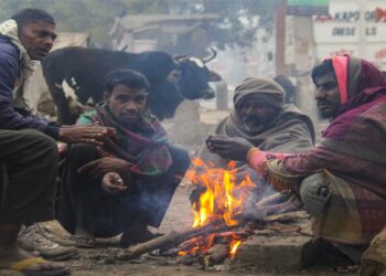 IMD Alert: उत्तर भारत में ठंड की एंट्री होगी देर से, दक्षिण और पूर्वोत्तर में बारिश रहेगी सामान्य से ज्यादा