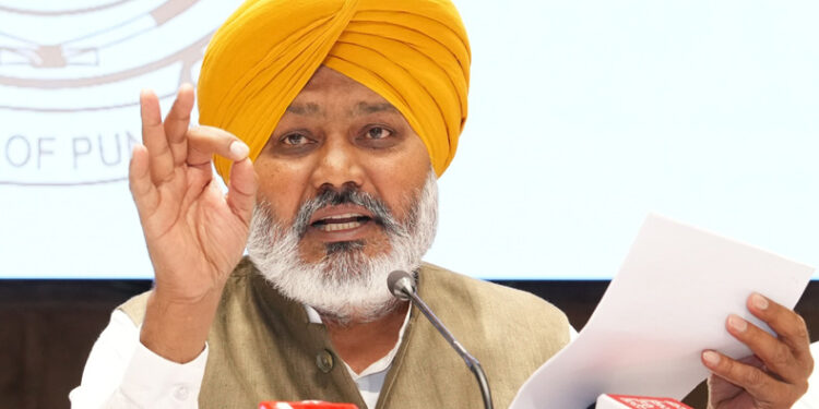 राष्ट्रीय औसत से तीन गुना तेज़, पंजाब की GST कमाई में 21.5% की रिकॉर्ड वृद्धि, वित्त मंत्री चीमा बोले: ‘बाढ़ के बावजूद प्रगति रुकी नहीं’