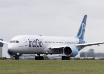 Airbus A320 Issue: भारत में 200–250 विमान ग्राउंड होने की आशंका, Indigo–Air India की उड़ानें प्रभावित