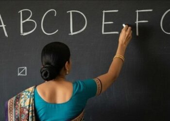 सरकारी स्कूल की ‘मास्टरनी’ ने जीता पंजाब का दिल — टीचर सिमरन के वीडियो ने बदली सोच, माता-पिता हुए इमोशनल!