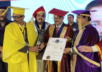 पटना के डॉ. प्रभात रंजन को कॉमनवेल्थ फेलोशिप सम्मान — हैदराबाद में CJI सूर्यकांत ने किया सम्मानित