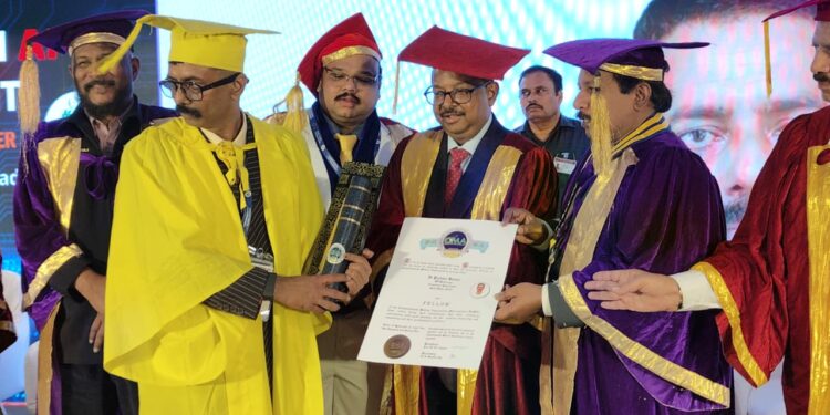 पटना के डॉ. प्रभात रंजन को कॉमनवेल्थ फेलोशिप सम्मान — हैदराबाद में CJI सूर्यकांत ने किया सम्मानित