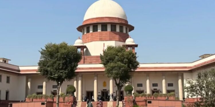 सरकार सुप्रीम कोर्ट में झूठ बोल रही है या आरटीआई में या दोनों में? न्यायालय की अवमानना का अजीब मामला