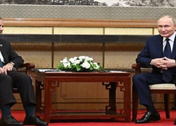 Shahbaz Sharif–Putin Meeting: 40 मिनट का इंतजार बना मुद्दा, फोरम में असहज स्थिति में दिखे पाक PM