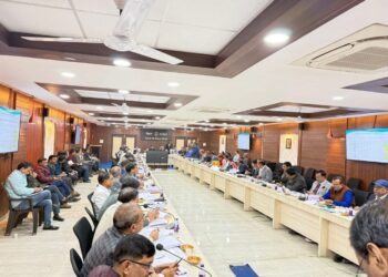 SC–ST Welfare Review: योजनाएं समय पर पहुंचें, मंत्री लखेंद्र रोशन का सख्त निर्देश