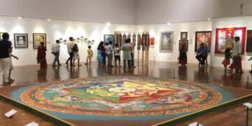 Patna में Passport Seva Kendra बना ‘आर्ट गैलरी’… DPS के बच्चों की Painting Exhibition और KVIC खादी शोरूम का उद्घाटन