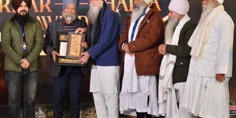 यूके के सांसद तनमनजीत सिंह ढेसी ‘सरकार-ए-खालसा अवॉर्ड’ से सम्मानित