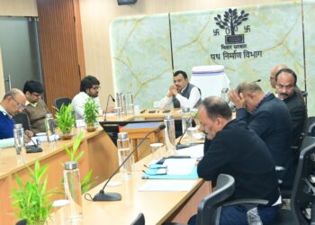 सचिव द्वारा राष्ट्रीय राजमार्ग परियोजनाओं की DPR पर गहन समीक्षा, कार्यों में तेजी लाने हेतु दिए निर्देश