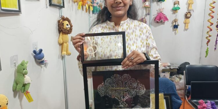 पारंपरिक साँझी कला को संजोतीं बहादुरगढ़ की हुनरबाज़ बिटिया – साक्षी गर्ग!