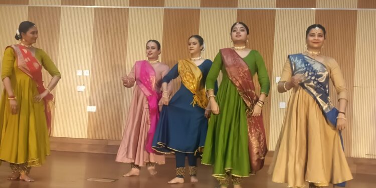 बापू टावर में कथक बैले “मैं बिहार हूँ” का भव्य आयोजन, नृत्य के माध्यम से उभरी सांस्कृतिक चेतना