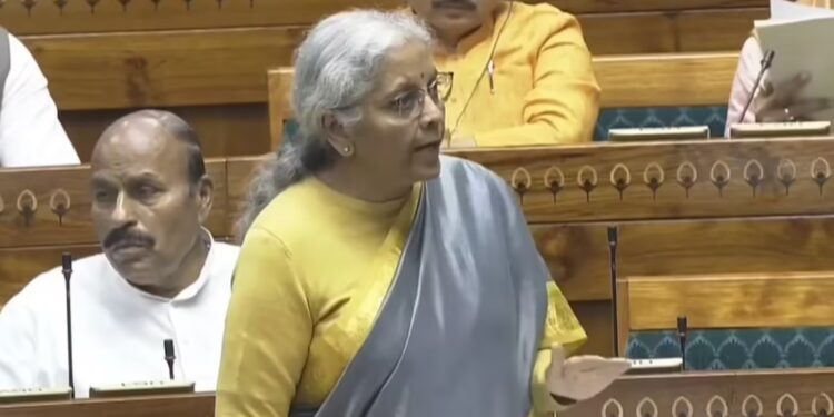 Parliament Budget Session: लोकसभा में बजट पर तीखी बहस, राहुल गांधी के आरोपों पर वित्त मंत्री का जवाब