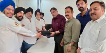 मुंबई एयरपोर्ट पर जब्त 35 किरपान लौटाए गए, सुरक्षा नियमों पर फिर छिड़ी बहस