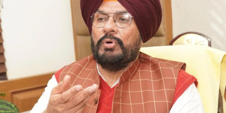 बटाला में हेरोइन लेते पकड़े गए कांग्रेसी नेता ने पार्टी का असली चेहरा किया बेनकाब: कुलदीप सिंह धालीवाल