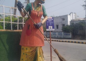 वैचारिक लेख : देश में लाखों कामकाजी महिलाएं मानसिक, आर्थिक और शारीरिक शोषण की शिकार !