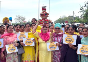 पंजाब सरकार के महिला वित्तीय सहायता के ऐलान से खुशी की लहर; पंजाब भर में महिलाओं ने जागो निकालकर मनाई खुशी