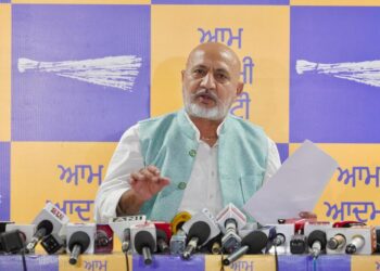 बेअदबी विरोधी कानून पर सुखबीर बादल की चुप्पी बुनियादी सवाल खड़े करती है: बलतेज पन्नू